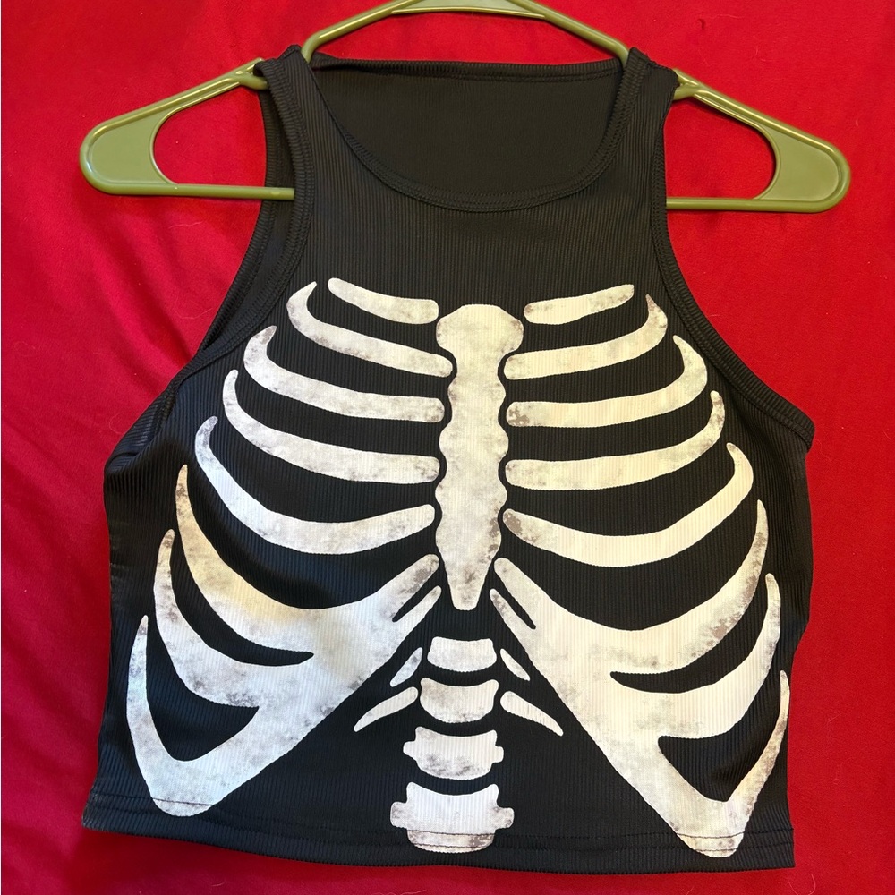 SHEIN Black Skeleton Print Crop Top